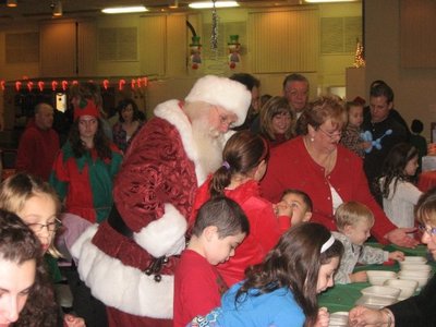 PJA Volunteers for Fraternal Order of Police 2013 Christmas Party FOP-fraternal-order-of-police-xmas-party-santa-and-children-75 PJA Volunteers for Fraternal Order of Police 2013 Christmas Party FOP-fraternal-order-of-police-xmas-party-santa-and-children-75